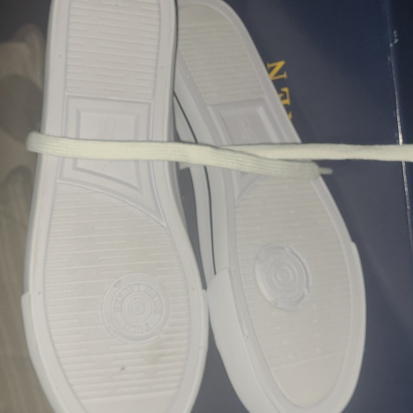 New Polo by Ralph Lauren canvas high tops sizes 6.5 jr = 8 wmn and 7jr =… - Picture 4 of 7